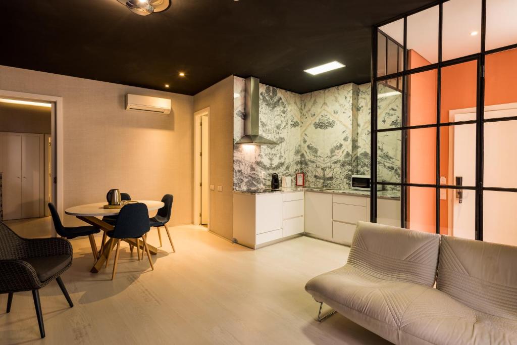 Alfama - Lisbon Lounge Suites - Resim 23