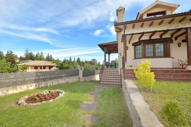 Vonkajšia záhrada v ubytovaní Casa Los Pedroches