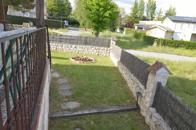Vonkajšia záhrada v ubytovaní Casa Los Pedroches