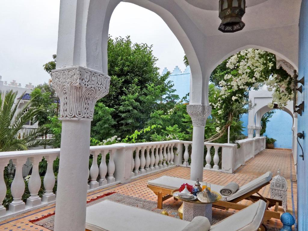 Balkón nebo terasa v ubytování Riad Dar El Malaika