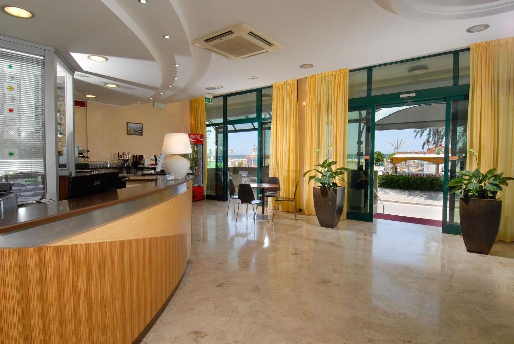 Vstupní hala nebo recepce v ubytování Hotel Colombo
