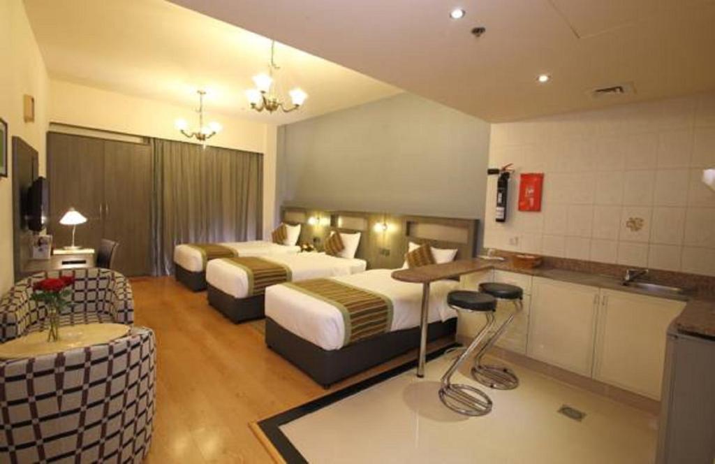 
Studio Triple with Kitchenette
