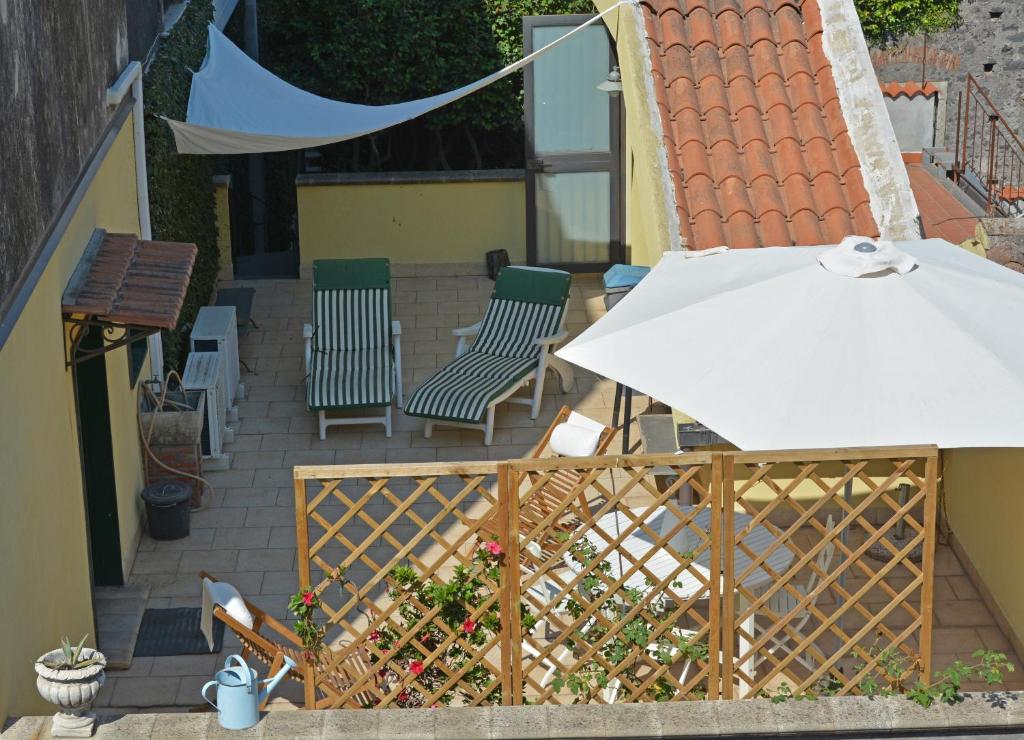 Balkón nebo terasa v ubytování B&B di Charme Camelie Palazzo Nicotra