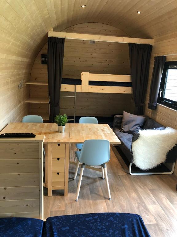 Posezení v ubytování Camping Ginsterveld