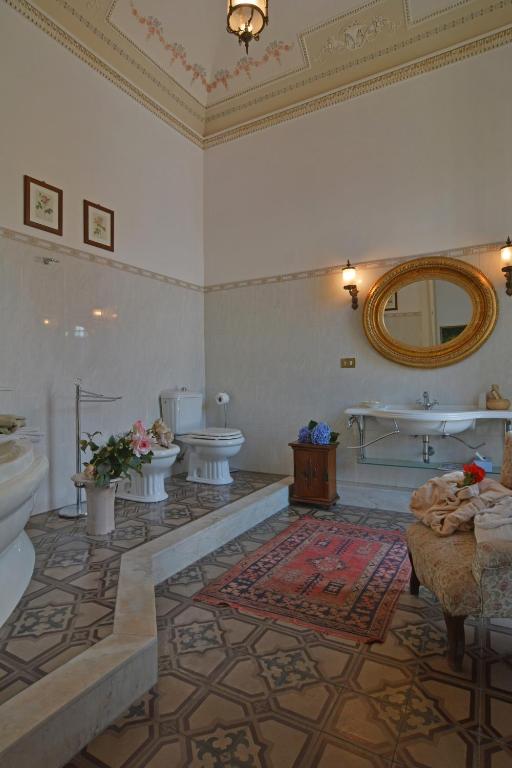 Koupelna v ubytování B&B di Charme Camelie Palazzo Nicotra