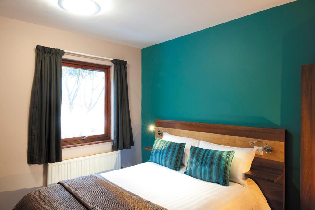 The Cedars Hotel in Reading, Berkshire, England