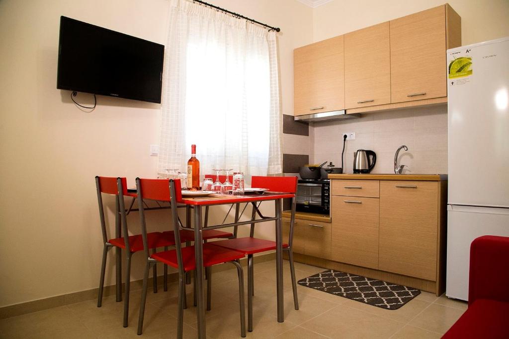 Kuchyňa alebo kuchynka v ubytovaní Papatsas Center Houses