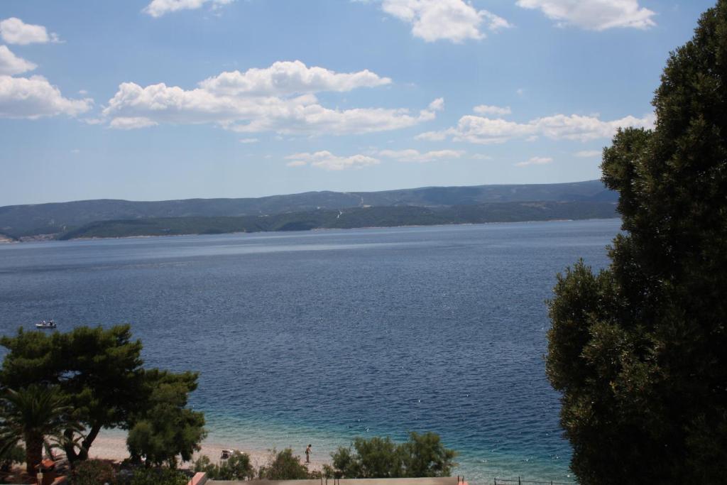 Fotografia z galérie ubytovania Apartmani Ruskamen v destinácii Lokva Rogoznica