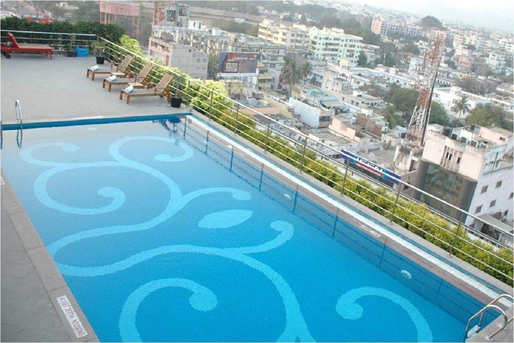 Bazén v ubytování Vivanta Vijayawada, MG Road nebo v jeho okolí