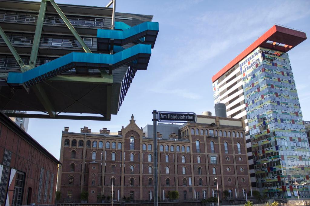 Sleep Inn Düsseldorf - Resim 44