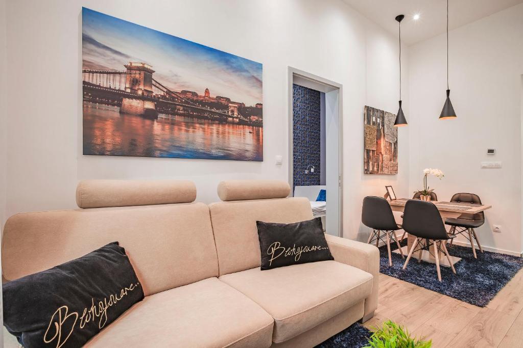 Posedenie v ubytovaní Budapest Broadway Apartment