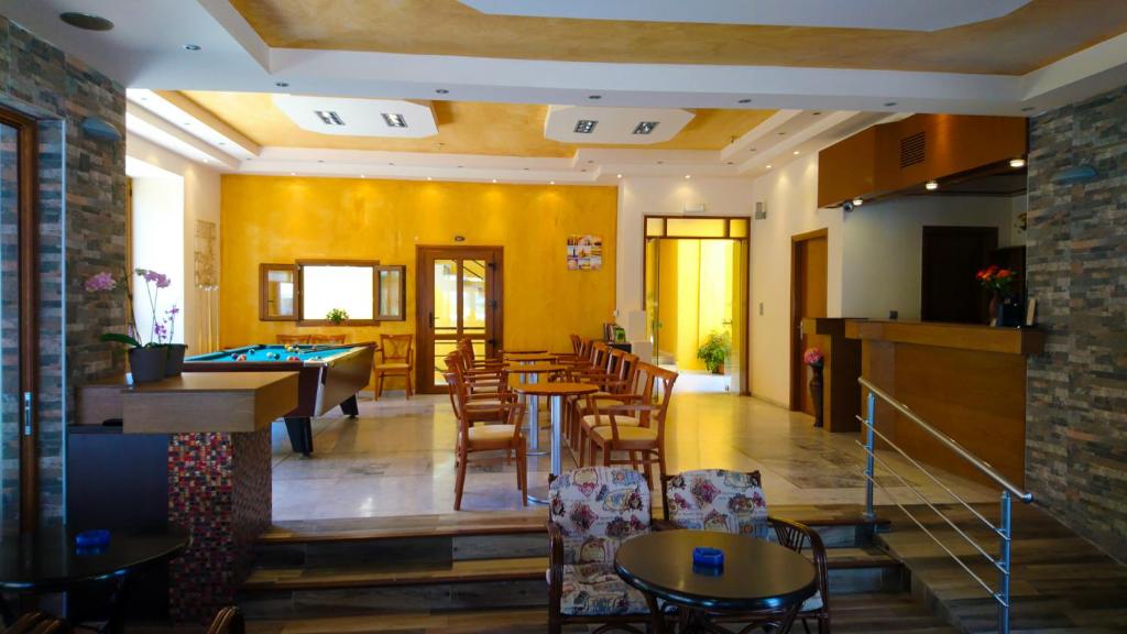 Część wypoczynkowa w obiekcie Katerini Apartments Hotel