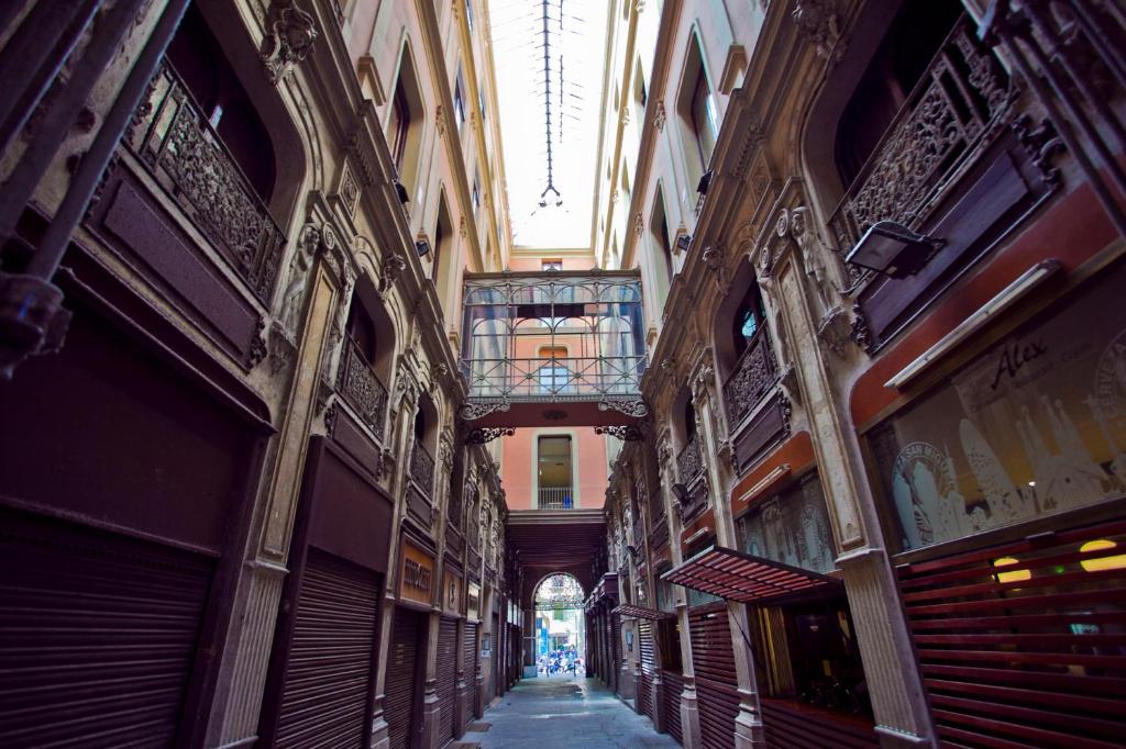 Ramblas Apartments - 6