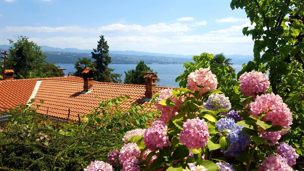 Galeriebild der Unterkunft Josephine's Garden in Opatija