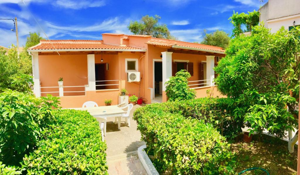 Ionian Breeze Apartments, Kavos (updated prices 2024)