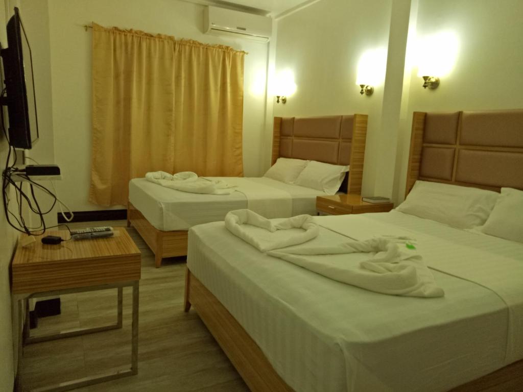 Meaco Hotel - Anilao - Family Room