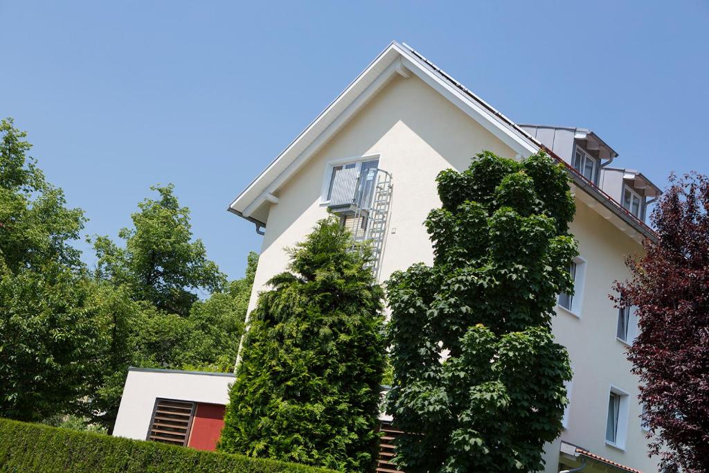 Hotel Kriemhild am Hirschgarten - Resim 34