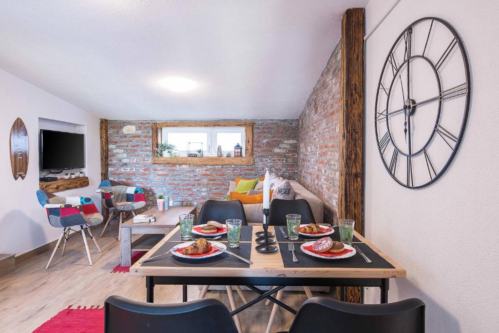 Posedenie v ubytovaní Haus Rustica