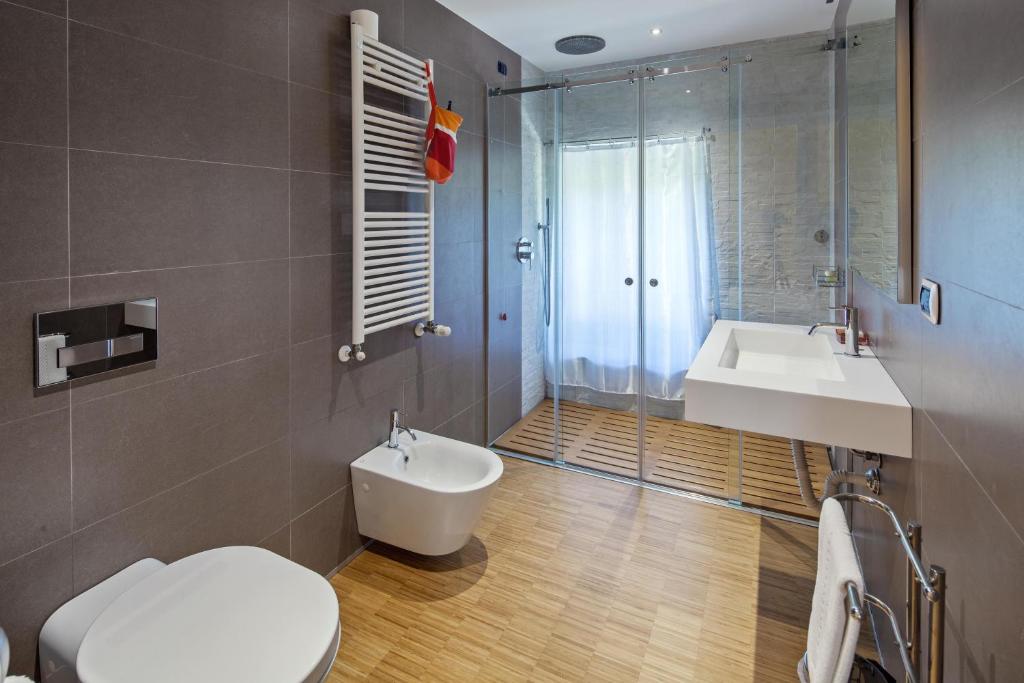 Zdjęcie z galerii obiektu Tenuta Valdorso - Agri Resort w mieście Montechiaro D'acqui