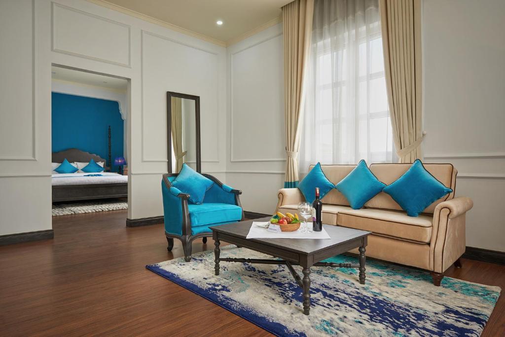 Manoir Des Arts Hotel - Suite Mit Kingsize-Bett