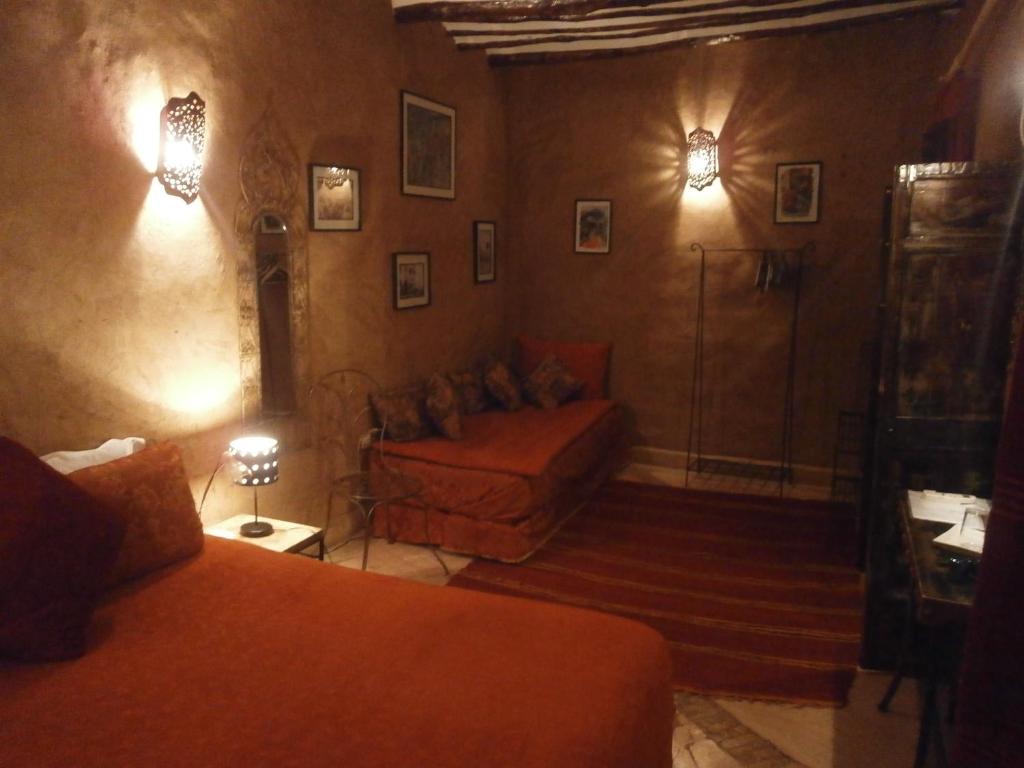 Postel nebo postele na pokoji v ubytování Riad N10