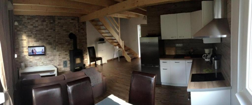 Kuchyňa alebo kuchynka v ubytovaní Apartamenty Beata Wisełka