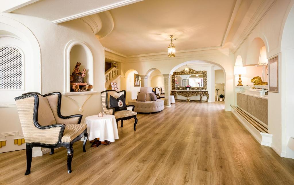 Istumisnurk majutusasutuses Wellnesshotel ...liebes Rot-Flüh