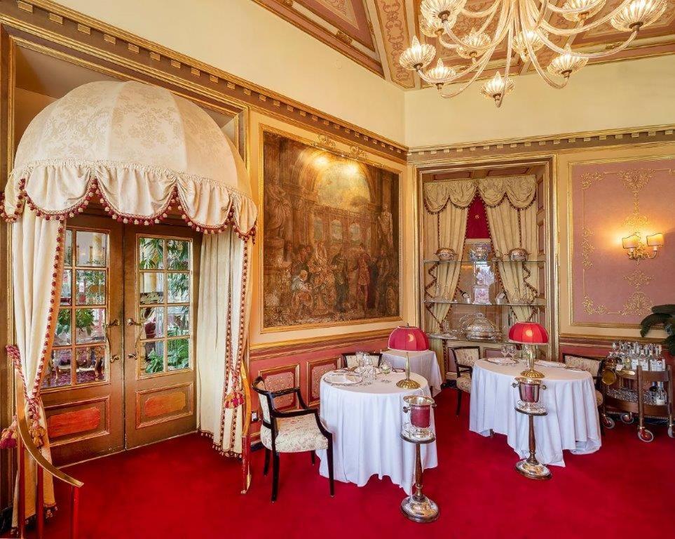 Posezení v ubytování Hotel Regina Palace