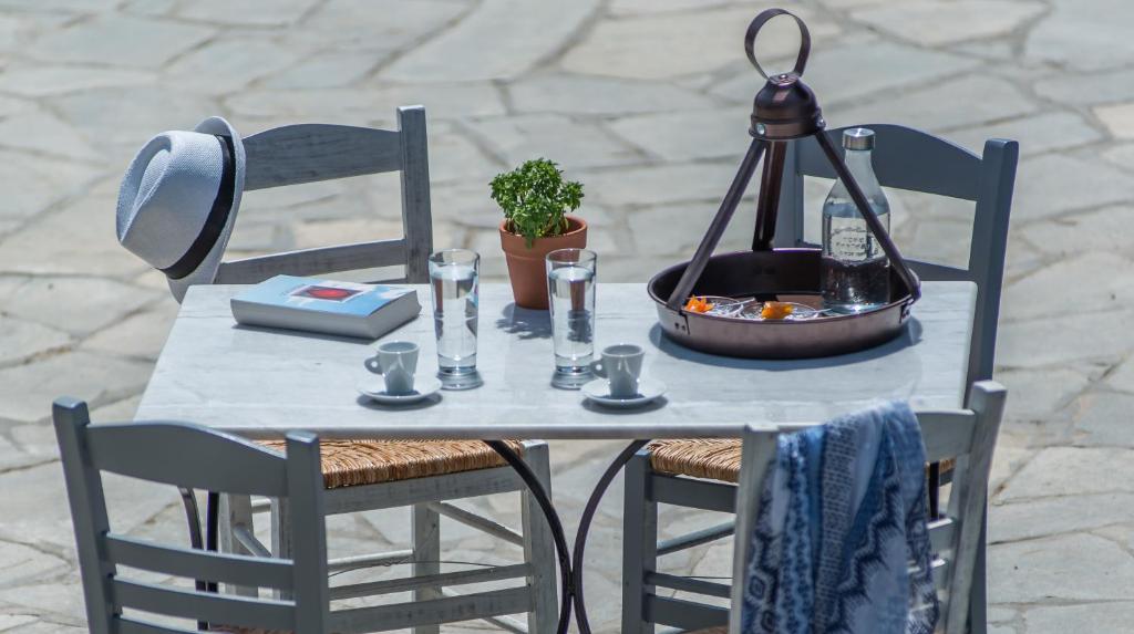 Zdjęcie z galerii obiektu Mirabilia Boutique Hotel w mieście Kriopigi