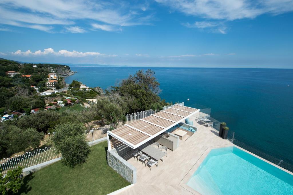 B&B Capo Torre Resort & SPA