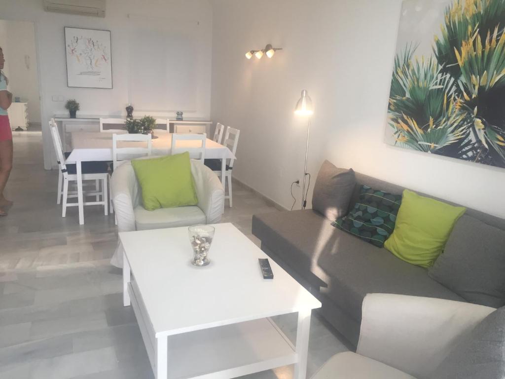 Zdjęcie z galerii obiektu Malaga Paradise Beach w mieście Torre de Benagalbón