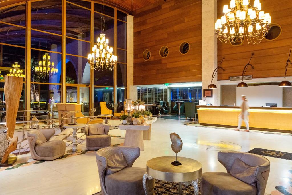 Restaurace v ubytování Mediterranean Village Hotel & Spa