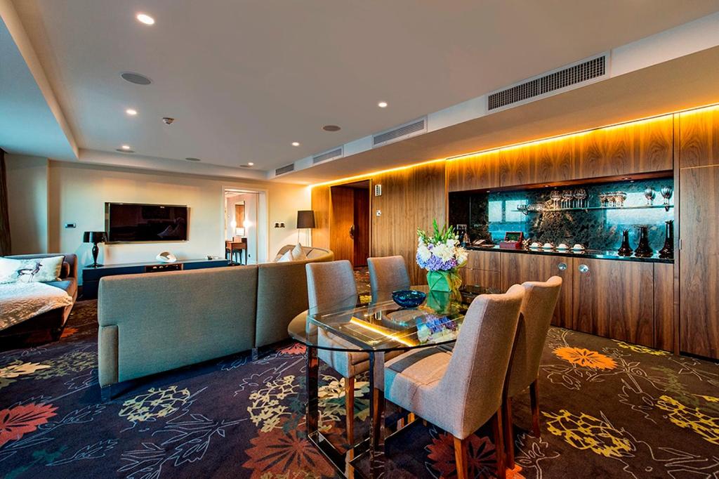The Grand by SkyCity - Resim 30