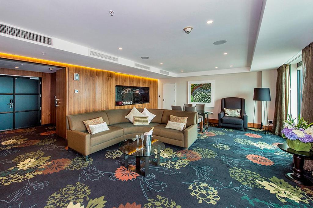 The Grand by SkyCity - Resim 5