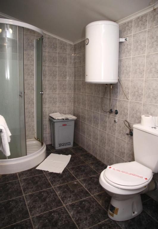Koupelna v ubytování Garni Hotel PBG