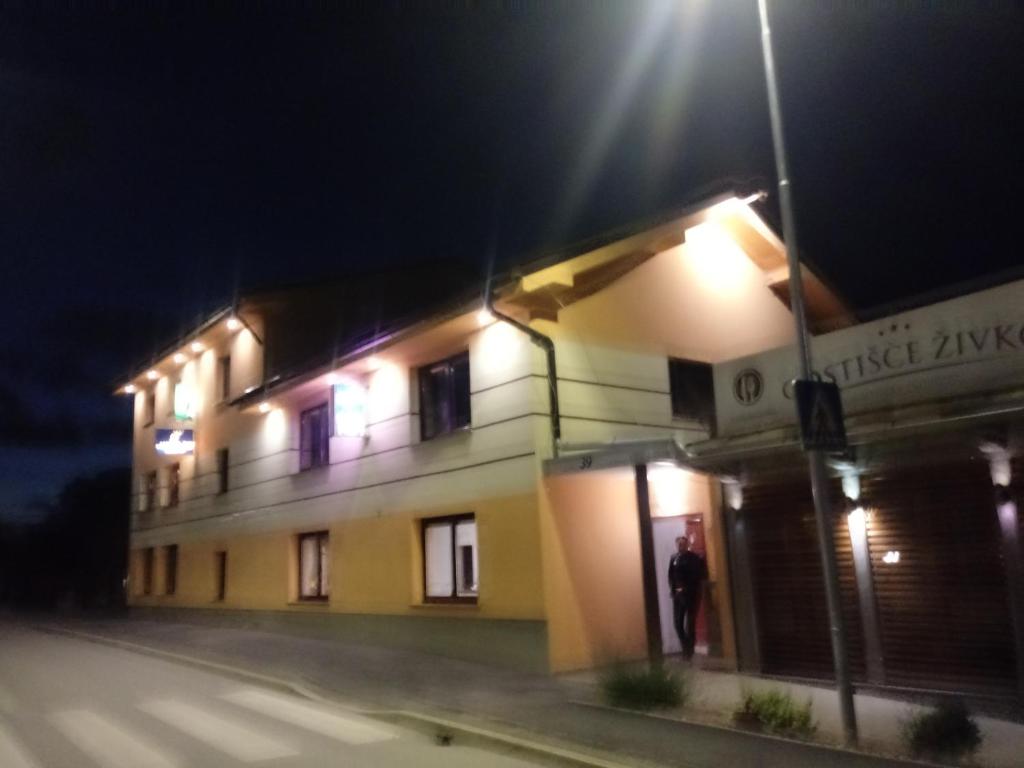 Budova, kde se penzion nachází