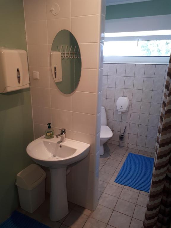 Koupelna v ubytování Sõrve Guest House