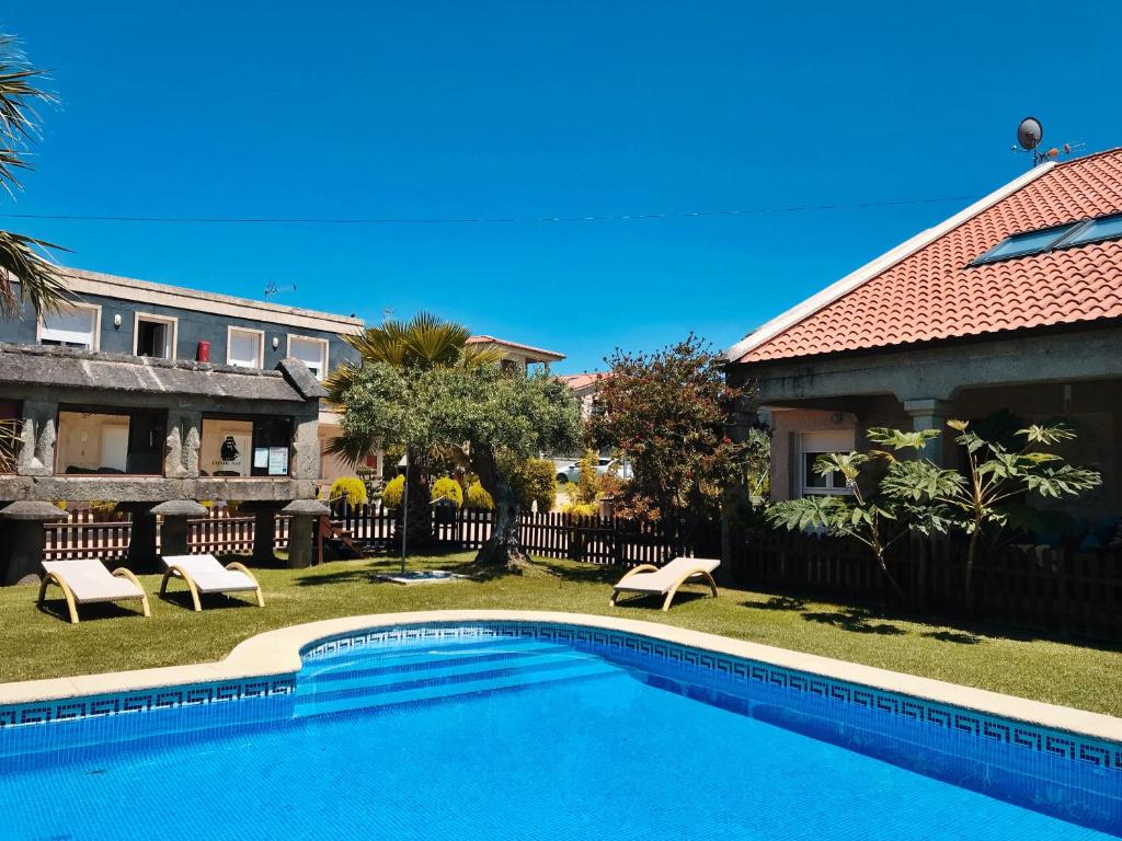 Bazén v ubytovaní Hotel Conde Navío alebo v jeho blízkosti