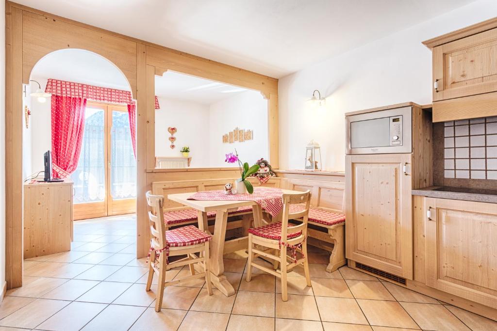 Kuchyň nebo kuchyňský kout v ubytování Residence Ronchi