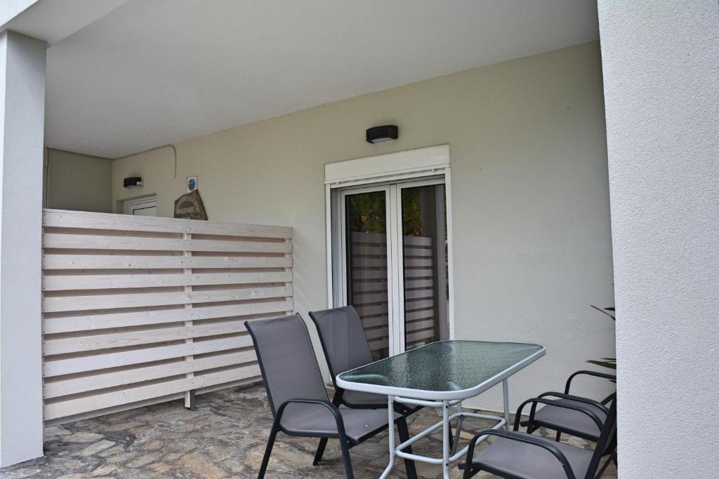Fotografie z fotogalerie ubytování Mokos Rooms v destinaci Perdika
