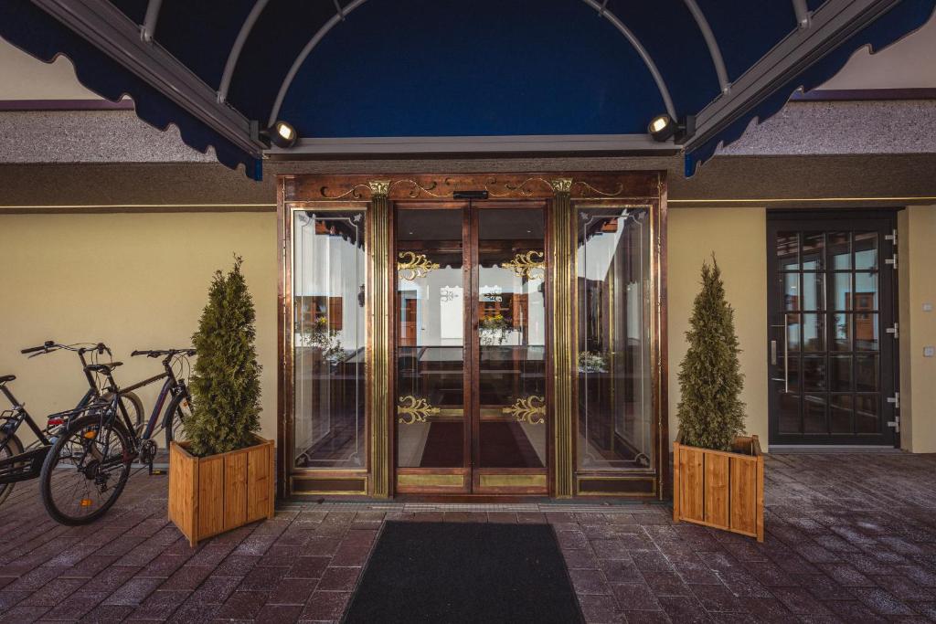 Jízda na kole v ubytování Hotel & Gaststätte zum Erdinger Weißbräu nebo okolí