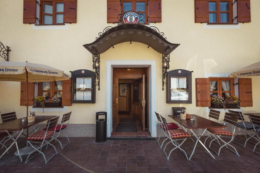 Hotel & Gaststätte zum Erdinger Weißbräu - Resim 28