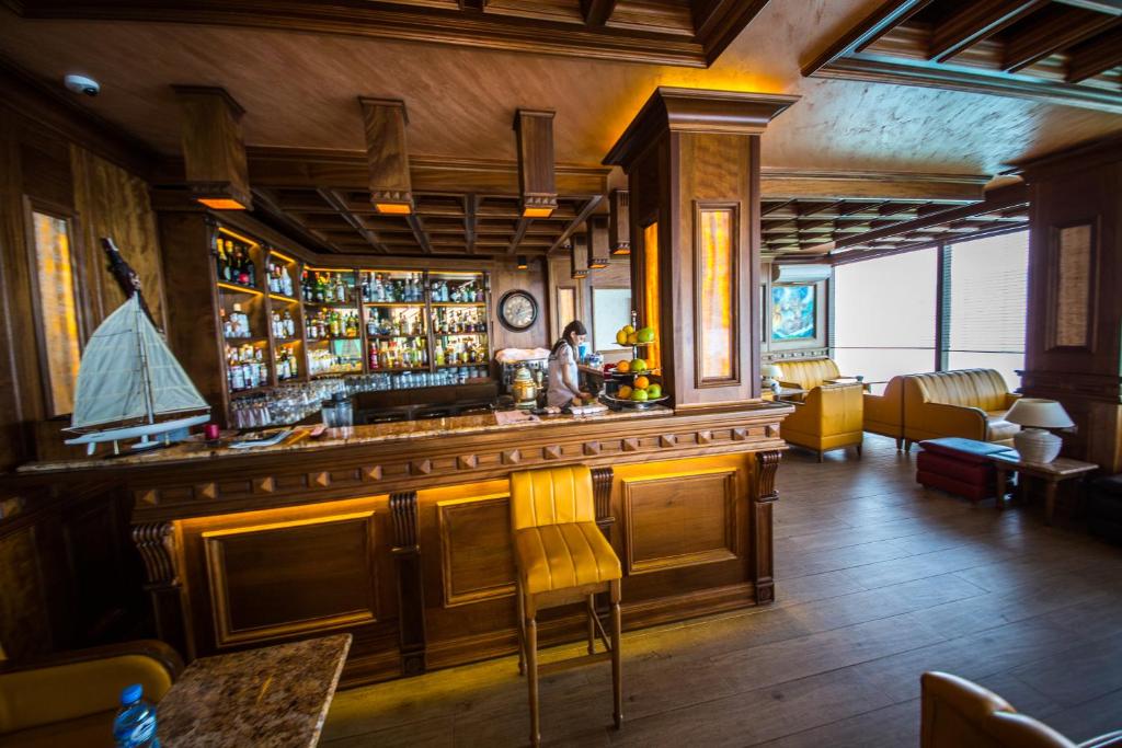 Lounge nebo bar v ubytování Hotel Liro - Adults Only