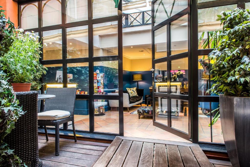 Hôtel Jardin Le Bréa - Resim 43