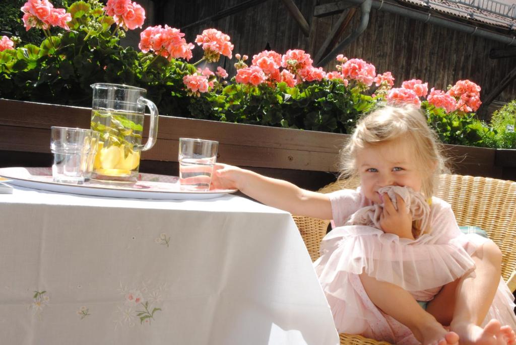 Deti v ubytovaní Gästehaus Rieser