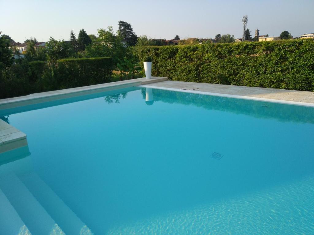 Bazén v ubytování Marinella B&B nebo v jeho okolí