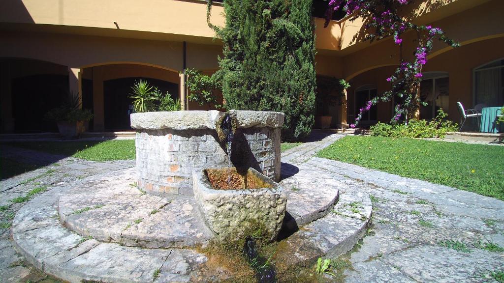 Vonkajšia záhrada v ubytovaní West Garda Hotel
