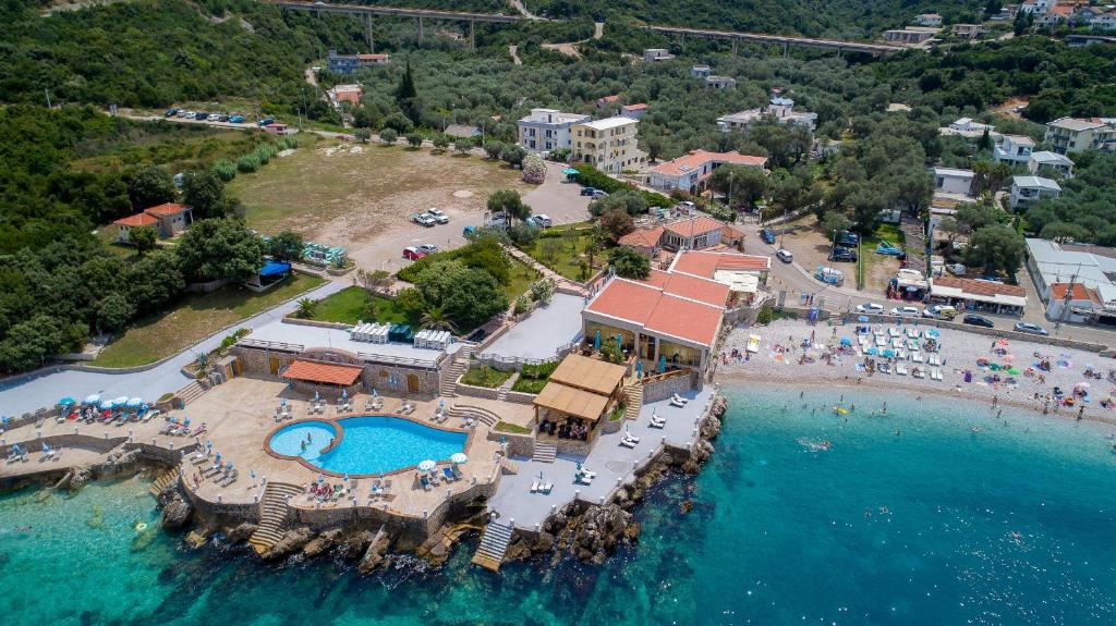 an aerial view of a resort with a swimming pool at Apartments Val Maslina in Utjeha