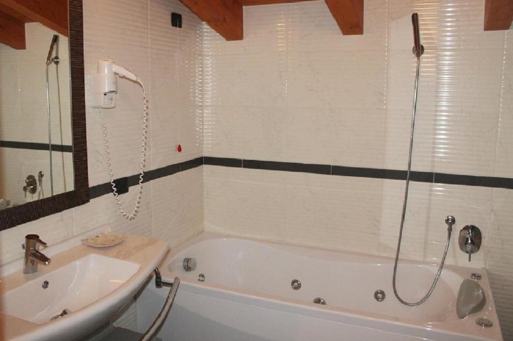 Koupelna v ubytování Hotel Eridano