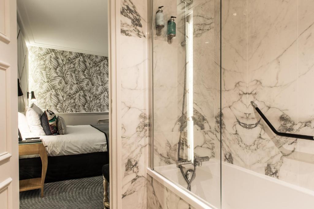 Hôtel Jardin Le Bréa - Resim 15